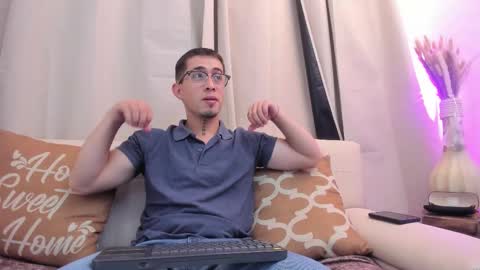 Tomas online show from 02/13/26, 03:35