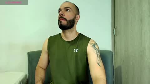 Snapshot of tommel_bailey chatting on 04/21/26, 12:44 Tommel Bailey online show from 04/21/26, 12:44