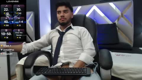 Snapshot of tommidubois1 chatting on 12/19/24, 11:25 tommidubois1 online show from 12/19/24, 11:25