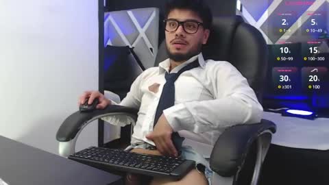 Snapshot of tommidubois1 chatting on 12/27/24, 06:42 tommidubois1 online show from 12/27/24, 06:42