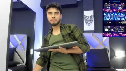 Snapshot of tommidubois1 chatting on 01/04/25, 03:07 tommidubois1 online show from 01/04/25, 03:07