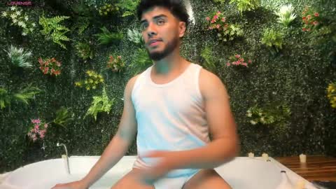 Snapshot of tommidubois1 chatting on 01/12/25, 03:07 tommidubois1 online show from 01/12/25, 03:07