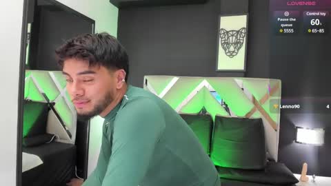 Snapshot of tommidubois1 chatting on 01/20/25, 11:54 tommidubois1 online show from 01/20/25, 11:54