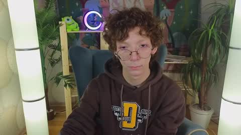 Tommie online show from 03/09/25, 05:44