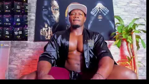 Snapshot of tommike388 chatting on 12/27/24, 03:37 Tom Mike online show from 12/27/24, 03:37