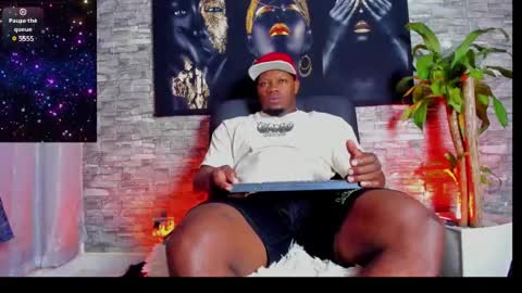 Snapshot of tommike388 chatting on 12/28/24, 01:17 Tom Mike online show from 12/28/24, 01:17