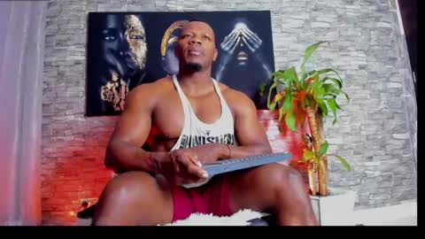 Snapshot of tommike388 chatting on 01/22/25, 11:34 Tom Mike online show from 01/22/25, 11:34