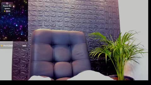 Snapshot of tommike388 chatting on 02/10/25, 03:21 Tom Mike online show from 02/10/25, 03:21