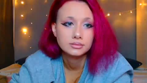 Snapshot of tommioo7 chatting on 12/24/24, 11:55 Galadriel online show from 12/24/24, 11:55