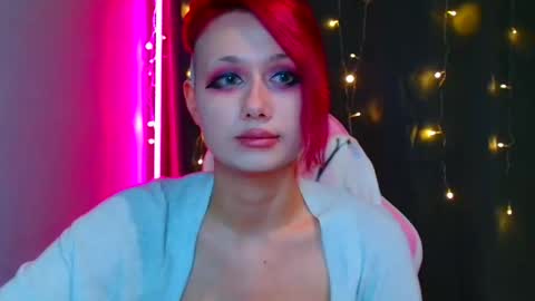 Snapshot of tommioo7 chatting on 01/05/25, 09:15 Galadriel online show from 01/05/25, 09:15