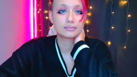 Snapshot of tommioo7 chatting on 01/11/25, 08:43 Galadriel online show from 01/11/25, 08:43