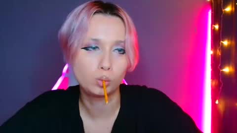 Snapshot of tommioo7 chatting on 02/20/25, 10:37 Galadriel online show from 02/20/25, 10:37