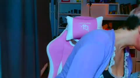 Snapshot of tommioo7 chatting on 03/11/25, 05:35 Galadriel online show from 03/11/25, 05:35