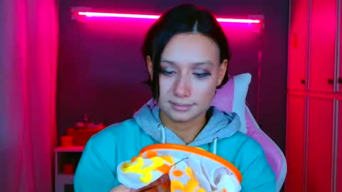 Snapshot of tommioo7 chatting on 09/25/25, 08:01 Galadriel online show from 09/25/25, 08:01