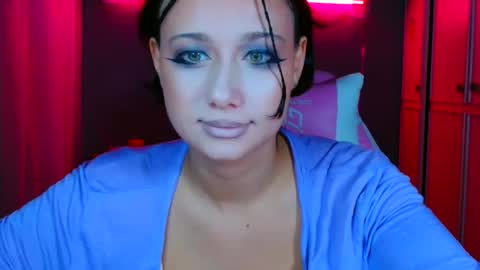 Snapshot of tommioo7 chatting on 10/10/25, 11:59 Galadriel online show from 10/10/25, 11:59