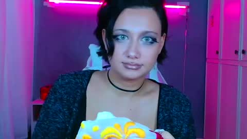 Snapshot of tommioo7 chatting on 10/19/25, 11:44 Galadriel online show from 10/19/25, 11:44