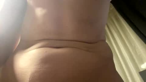 Snapshot of tommit84 chatting on 11/24/25, 12:54 tommit84 online show from 11/24/25, 12:54