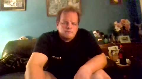 Snapshot of tommp1990 chatting on 06/15/26, 10:45 TommyP90 online show from 06/15/26, 10:45