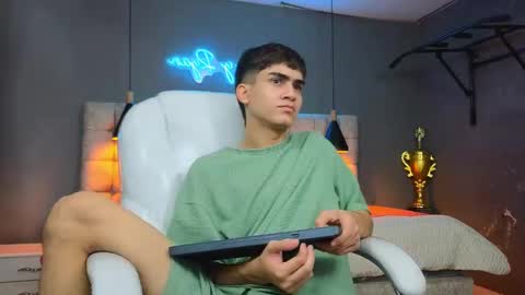 Tommy  online show from 02/19/25, 10:23