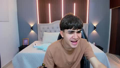 Tommy  online show from 10/11/25, 04:22