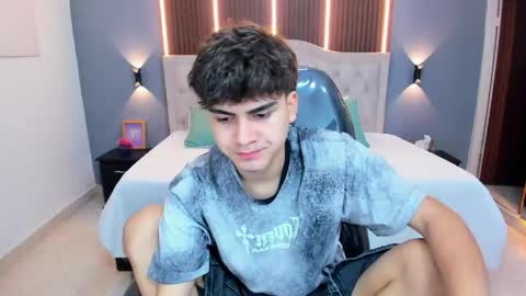 Tommy  online show from 04/18/26, 03:32