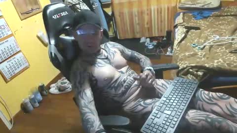 tommy18cmhot online show from 04/01/26, 07:22