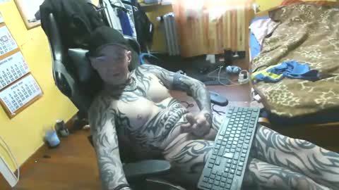 tommy18cmhot online show from 04/05/26, 05:48