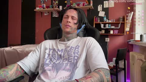 Tommy and Katana online show from 12/12/24, 11:50