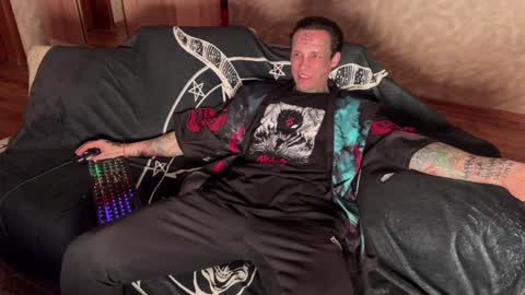 Tommy and Katana online show from 02/02/25, 04:32