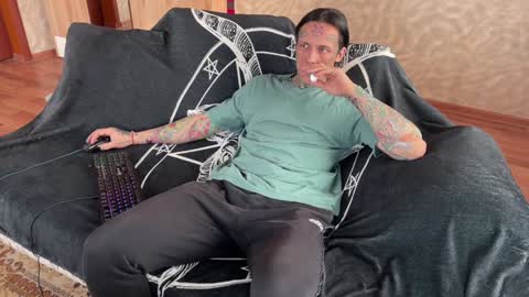 Tommy and Katana online show from 02/03/25, 06:56