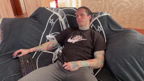 Tommy and Katana online show from 02/05/25, 06:56