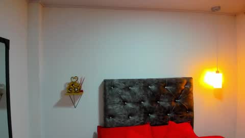 Snapshot of tommy_belline chatting on 10/12/25, 03:05 TOMMY BELLINE online show from 10/12/25, 03:05