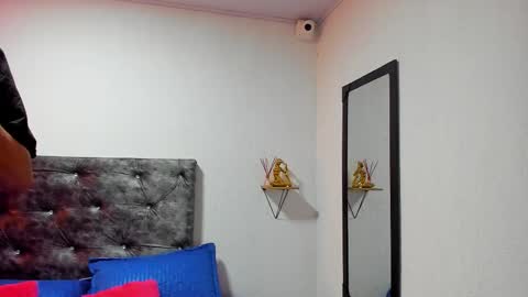 Snapshot of tommy_belline chatting on 10/26/25, 03:01 TOMMY BELLINE online show from 10/26/25, 03:01