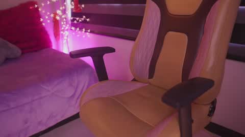 Blue  online show from 02/27/25, 07:26