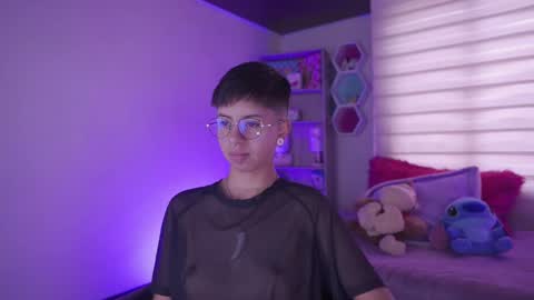 Blue  online show from 03/11/25, 05:24