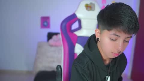 Blue  online show from 09/19/25, 12:39