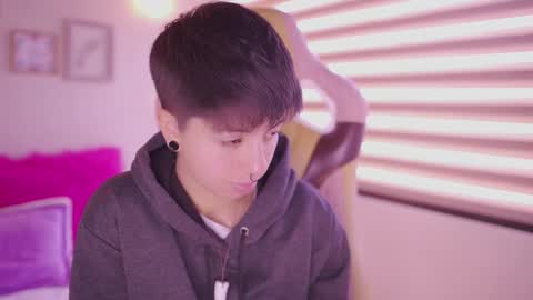 Blue  online show from 03/06/26, 01:18