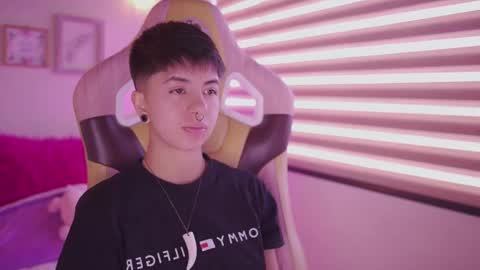 Blue  online show from 03/12/26, 01:28