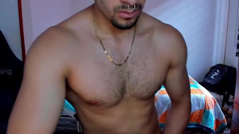 Snapshot of tommy_bred chatting on 12/21/25, 06:37 Twitter BreddTommy IG tommy bredd online show from 12/21/25, 06:37