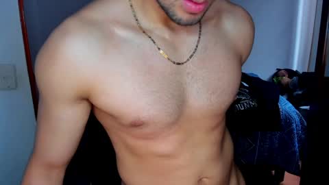 Snapshot of tommy_bred chatting on 04/11/26, 04:44 Twitter BreddTommy IG tommy bredd online show from 04/11/26, 04:44