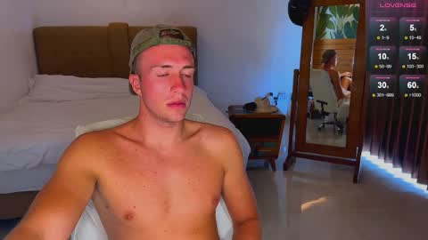 Snapshot of tommy_cumfinger chatting on 11/12/25, 03:29 Tommy online show from 11/12/25, 03:29