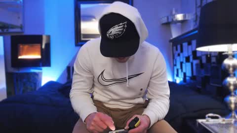 Tommy online show from 02/16/25, 04:42