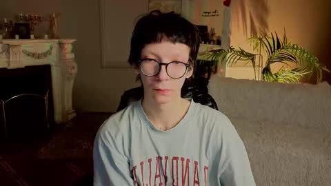 Snapshot of tommy_stars chatting on 03/08/26, 05:22 tommy_stars online show from 03/08/26, 05:22