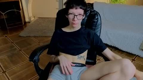 Snapshot of tommy_stars chatting on 03/14/26, 05:46 tommy_stars online show from 03/14/26, 05:46