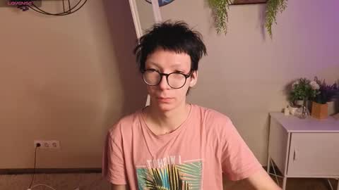 Snapshot of tommy_stars chatting on 03/27/26, 05:46 tommy_stars online show from 03/27/26, 05:46