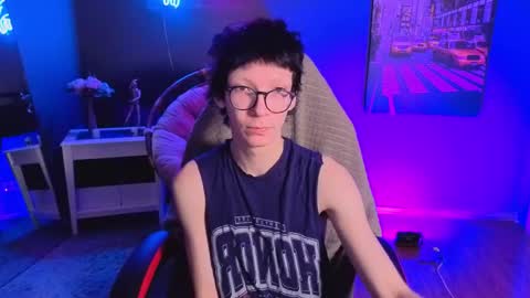 Snapshot of tommy_stars chatting on 04/15/26, 09:04 tommy_stars online show from 04/15/26, 09:04