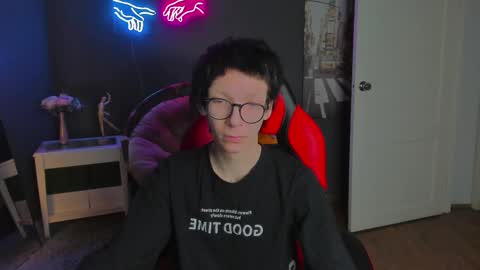 Snapshot of tommy_stars chatting on 04/22/26, 05:32 tommy_stars online show from 04/22/26, 05:32