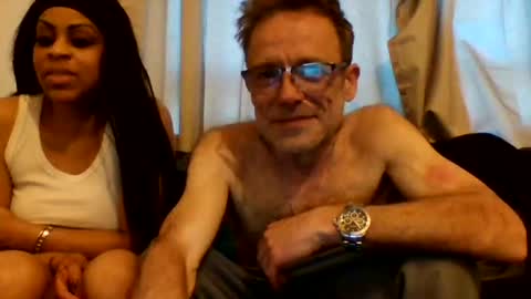 Snapshot of tommyandtomara chatting on 04/28/26, 07:52 tommyandtomara online show from 04/28/26, 07:52