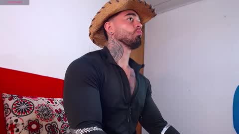 Snapshot of tommyblessd1 chatting on 03/10/26, 07:57 Steven online show from 03/10/26, 07:57