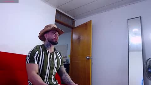 Snapshot of tommyblessd1 chatting on 03/24/26, 07:24 Steven online show from 03/24/26, 07:24